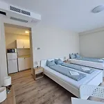 公寓 Oet Fenyo Apartmanhaz 希欧福克