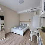 öt Fenyő * Siófok