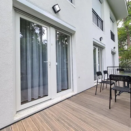 Lägenhet Oet Fenyo Apartmanhaz