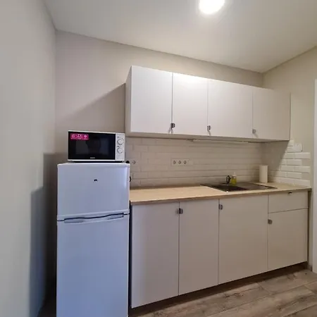 Oet Fenyo Apartmanhaz Διαμέρισμα