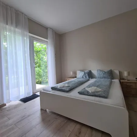 Oet Fenyo Apartmanhaz Διαμέρισμα Σίοφοκ