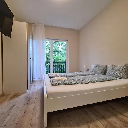 Lejlighed Oet Fenyo Apartmanhaz *
