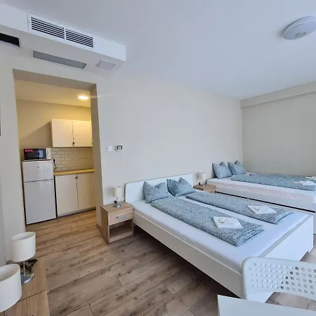 Lägenhet Oet Fenyo Apartmanhaz Siófok
