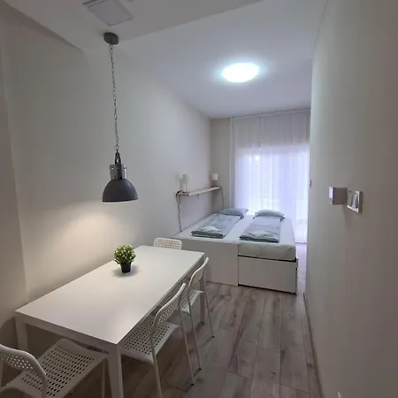 Oet Fenyo Apartmanhaz Lägenhet