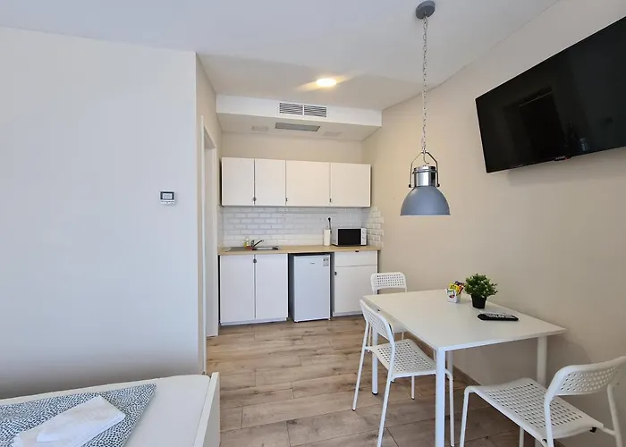 Lägenhet Oet Fenyo Apartmanhaz