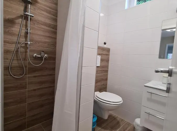 Oet Fenyo Apartmanhaz Siófok