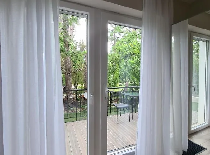 Oet Fenyo Apartmanhaz *