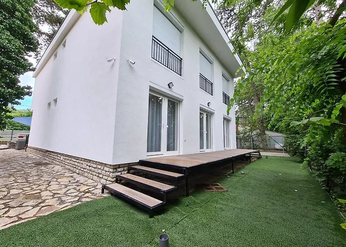 Lägenhet Oet Fenyo Apartmanhaz